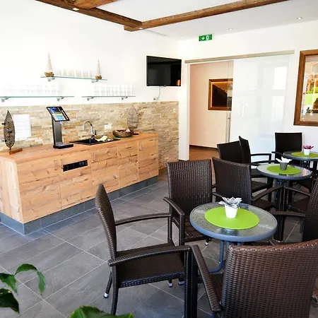 Haus Passler Bed & Breakfast
